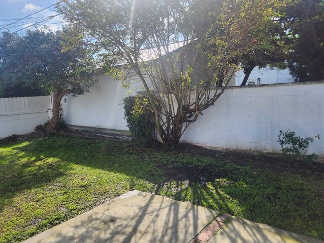 Guava & pomegranate - 5440 W 140th St