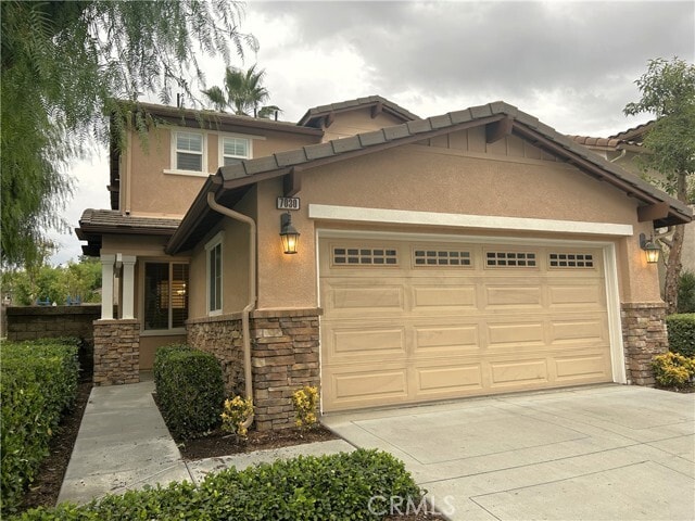 Photo - 7030 Angora St