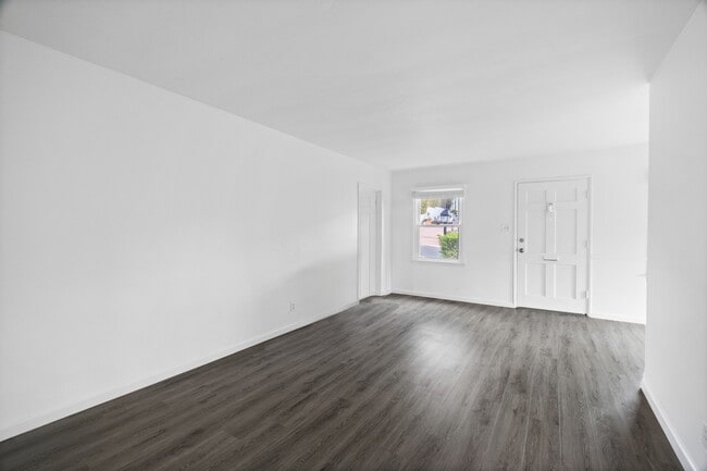 Photo - 3493 Meier St