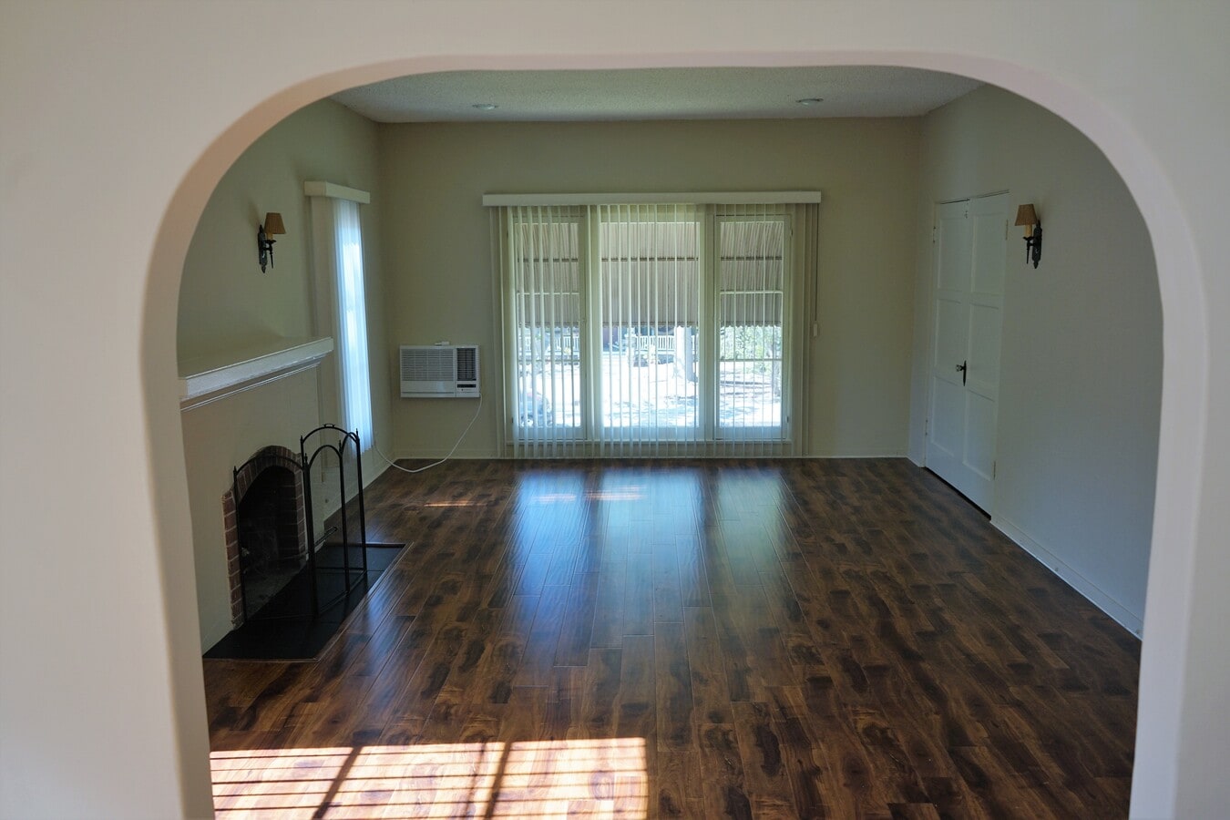 Photo - 572 N El Molino Ave Unit 574