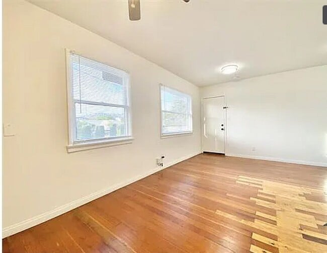 Photo - 2835 Huron St Unit .5