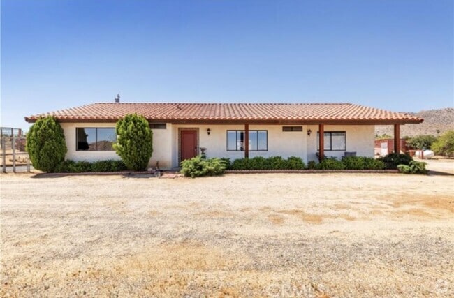 Building Photo - 7662 Quail Springs Rd Rental
