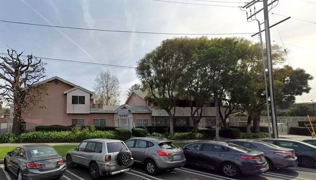 Photo - 1722 Toberman St