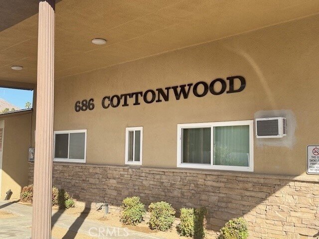 Photo - 686 E Cottonwood Rd Condo