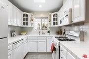 Kitchen - 1217 20th St Condo Unit 303