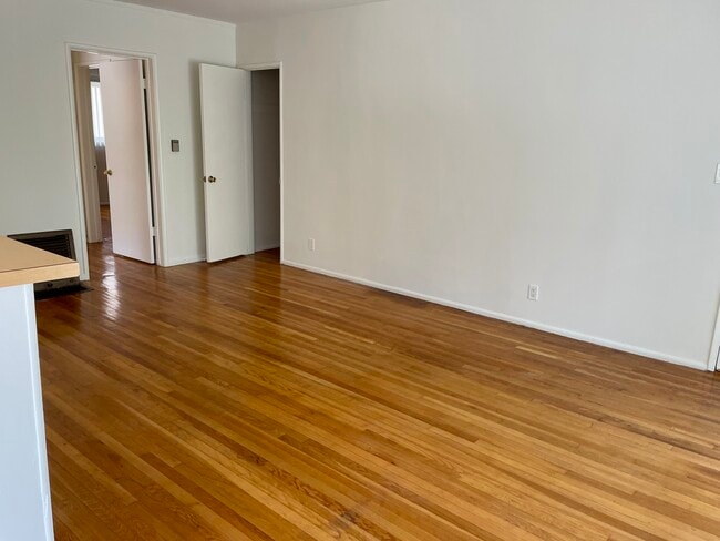 Living Room - 3661 Regal Pl Apartments Unit A