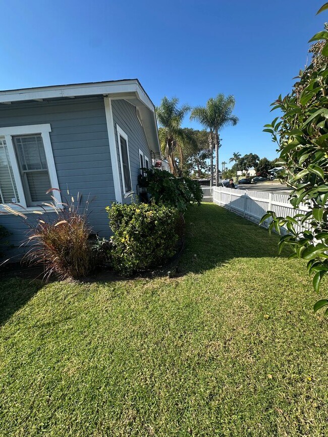 Photo - Quaint Craftsman House w/Garage, fenced yard, available now for 1 year lease to start!!!