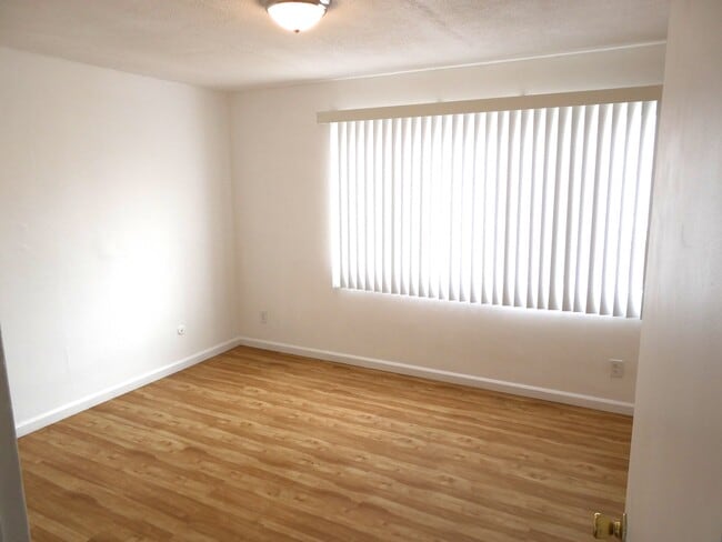 Bedroom 1 - 720 Bartlett St