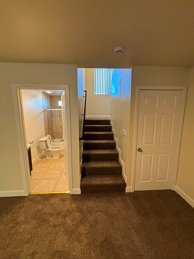 Photo - 428 W 109th Pl