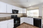 Photo - 134 Worth St