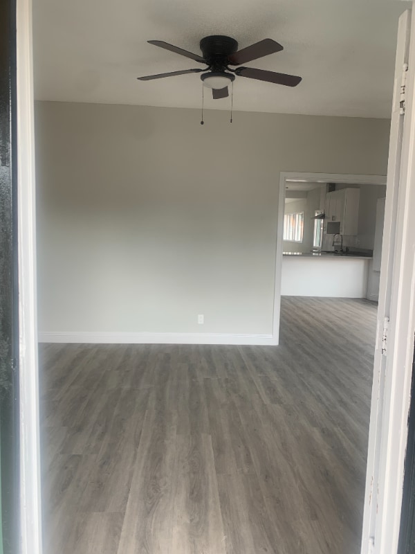 Building Photo - 1045 W 95th St Rental