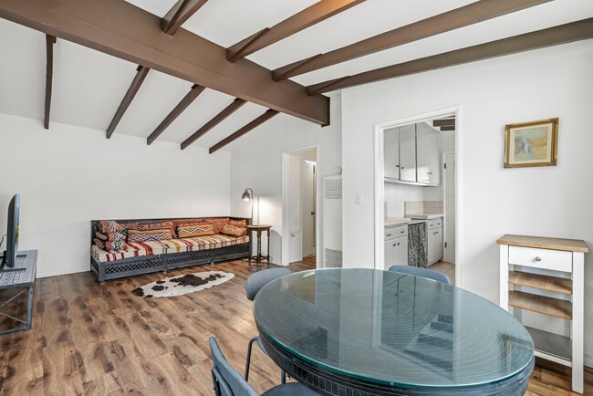 Photo - 1223 S Chavez St