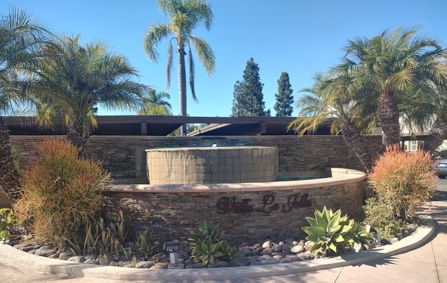 Villa La Jolla Condo in the Heart of it All! - Villa La Jolla Condo in the Heart of it All!
