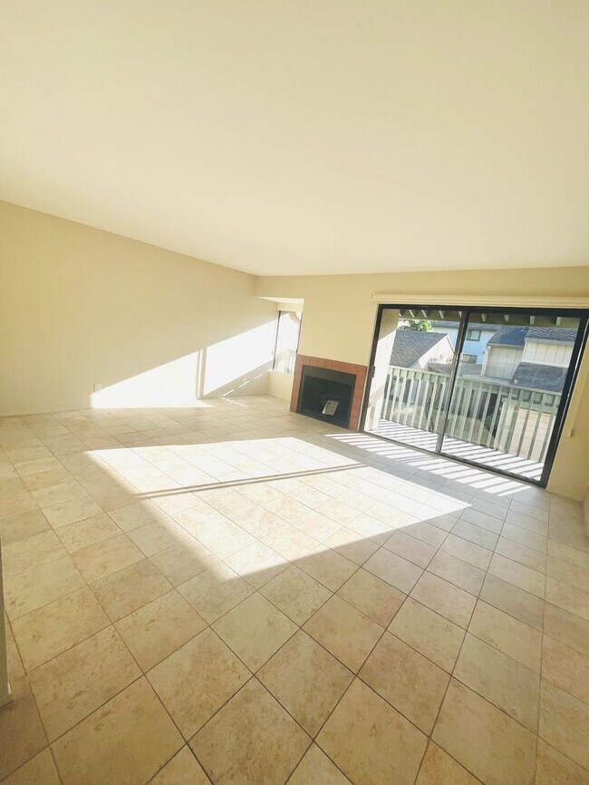 Photo - LA JOLLA VILLAGE LIVING! SPACIOUS 3BD/2.5BA TOWNHOME AVAILABLE JUNE for $4,795/mo!