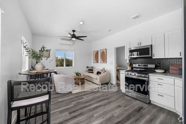 Building Photo - 5106-5116 69th St Rental