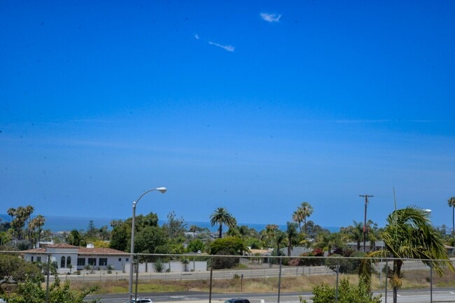 Photo - Dream Coastal 2 bedroom Condo Offering Ocean view & Breezes, Fairway Views & Luxury Comfort!