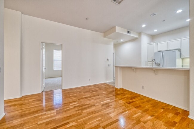 Photo - 1133 Jewett Dr