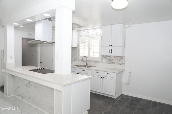 Photo - 38626 Frontier Ave