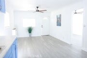 Photo - 1033 W 62nd St