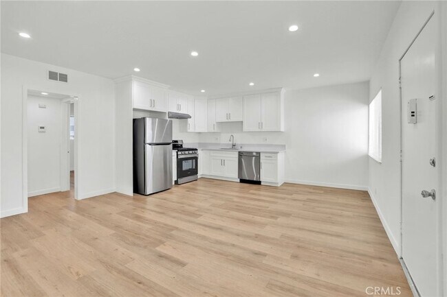 Photo - 13018 Valleyheart Dr Unit 4