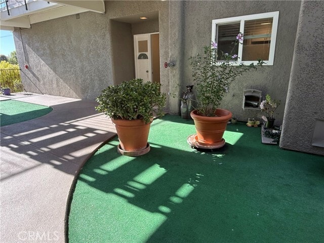Building Photo - 2404 Via Mariposa W Unit 1E
