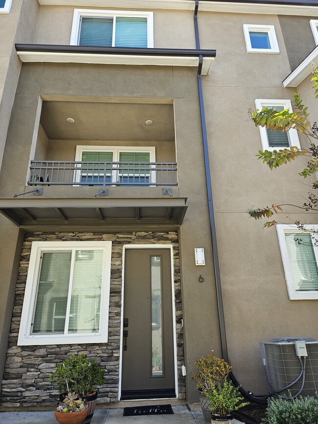 Photo - 11737 Florence Ave