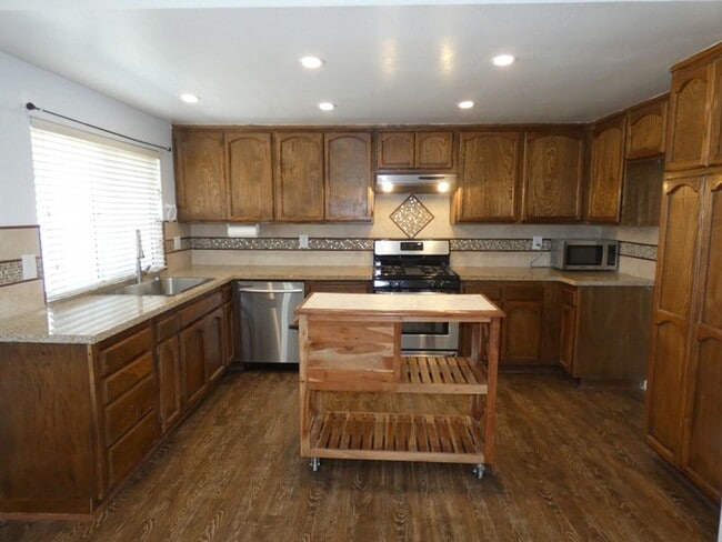 Photo - 303 Hartnell Rd