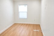 Photo - 1702 W 43rd St
