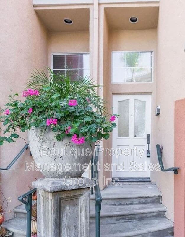 Photo - 20 Imperial Aisle