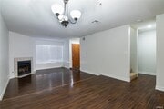Photo - 105 Marguerita Ave Unit D