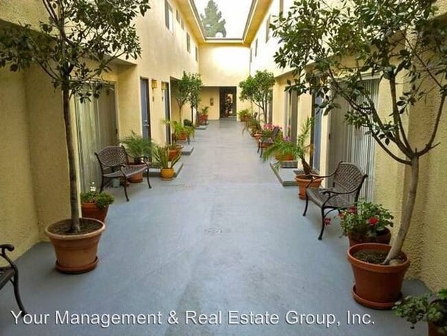 Photo - 12835 Kling St Unit 107