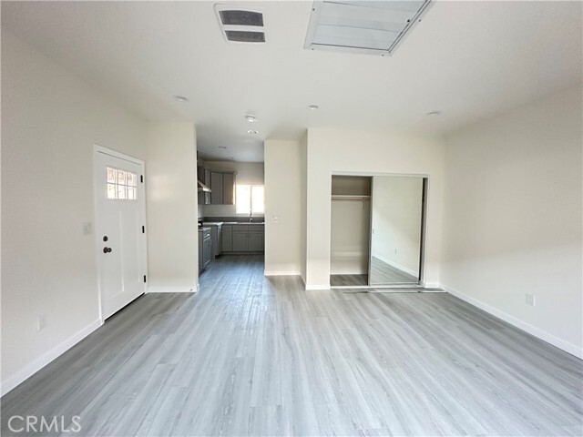 Photo - 1515 W 147th St Townhome