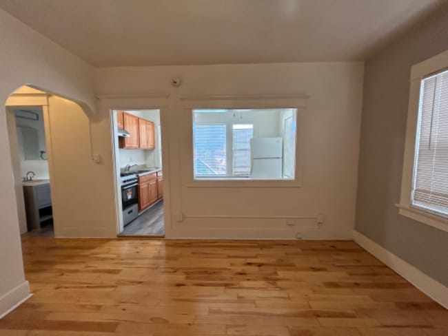 Photo - 836 S Park View St Unit 6