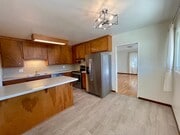 Photo - 1350 Young St