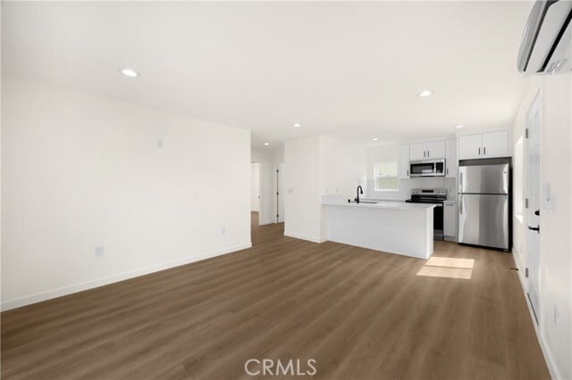 Photo - 102 E Avenida San Gabriel