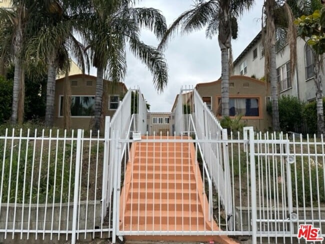 Photo - 836 S Catalina St Unit 1/2