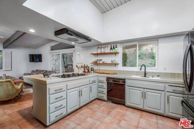 Photo - 2436 Arbutus Ave