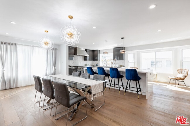 Photo - 18721 Hatteras St Unit 10