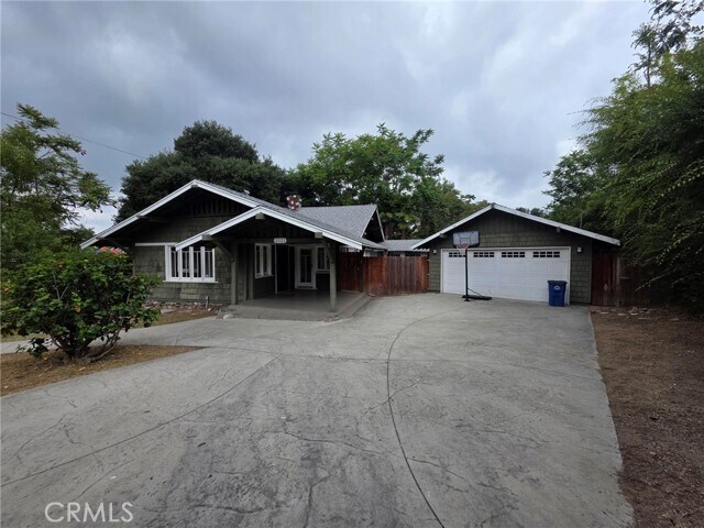 Photo - 2121 Garfield Ave
