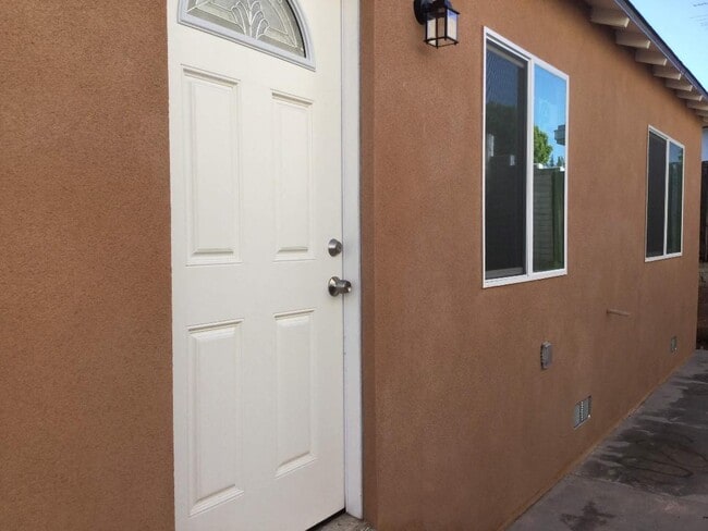 Photo - 811 N 3rd St