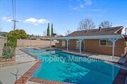Photo - 28015 Glasser Ave