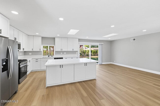 Photo - 1069 Donner Ave