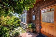 Photo - 951 Glenneyre St