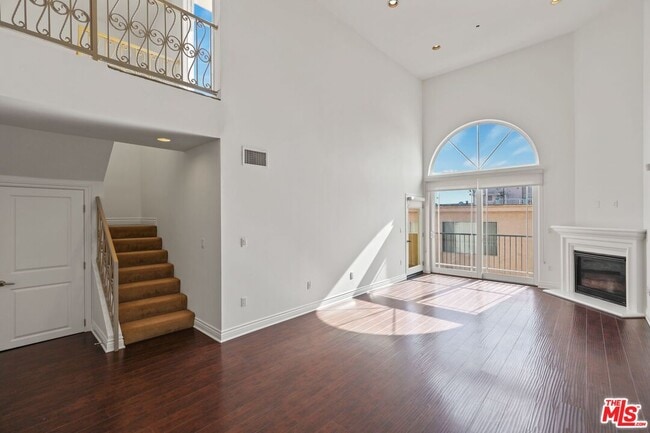Photo - 11346 Iowa Ave Condo Unit ph4
