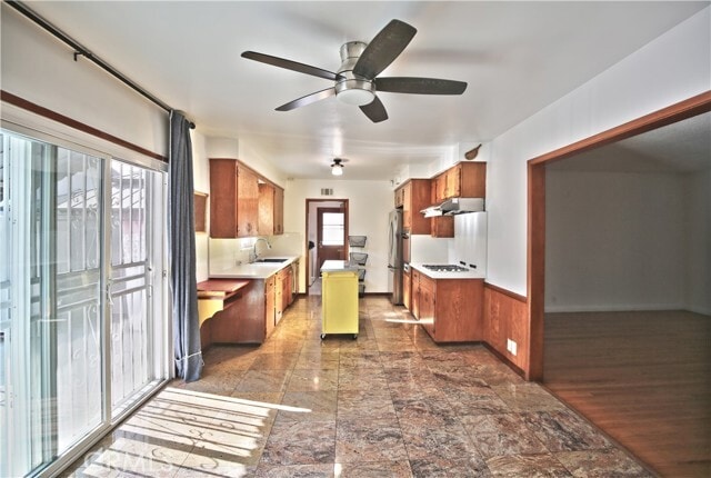 Photo - 4851 Willmonte Ave