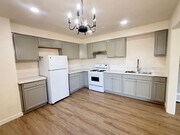 Photo - Spacious remodeled 2 BR apartment - Inglew... Unit 10730 Burin Ave #4