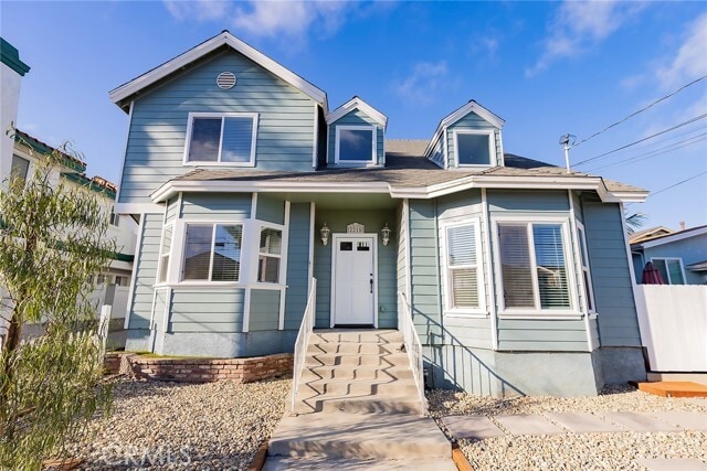 Building Photo - 2215 Marshallfield Ln