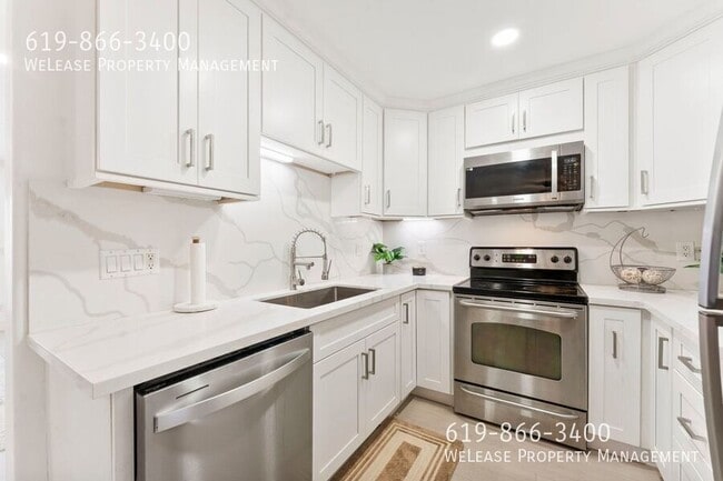Building Photo - 5055 Collwood Blvd