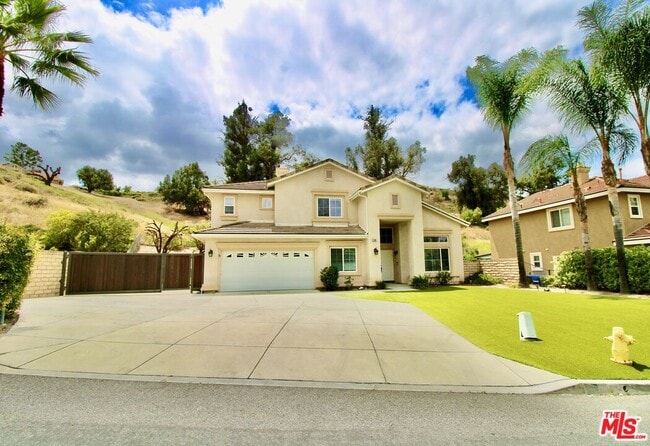 Building Photo - 1124 Acapulco Ave