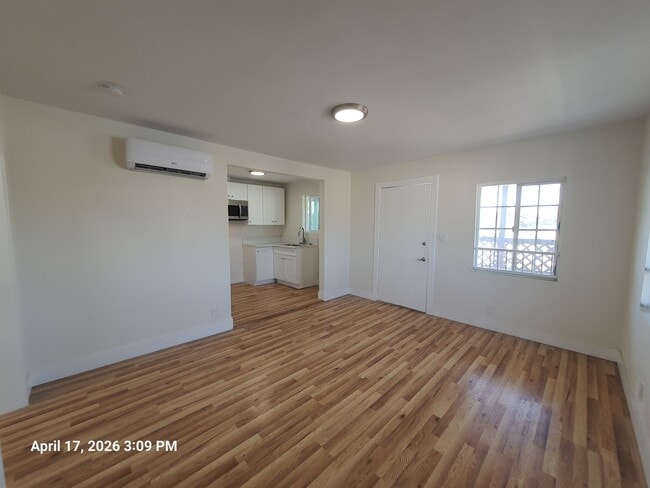 Building Photo - 515 W 104th St Unit 513